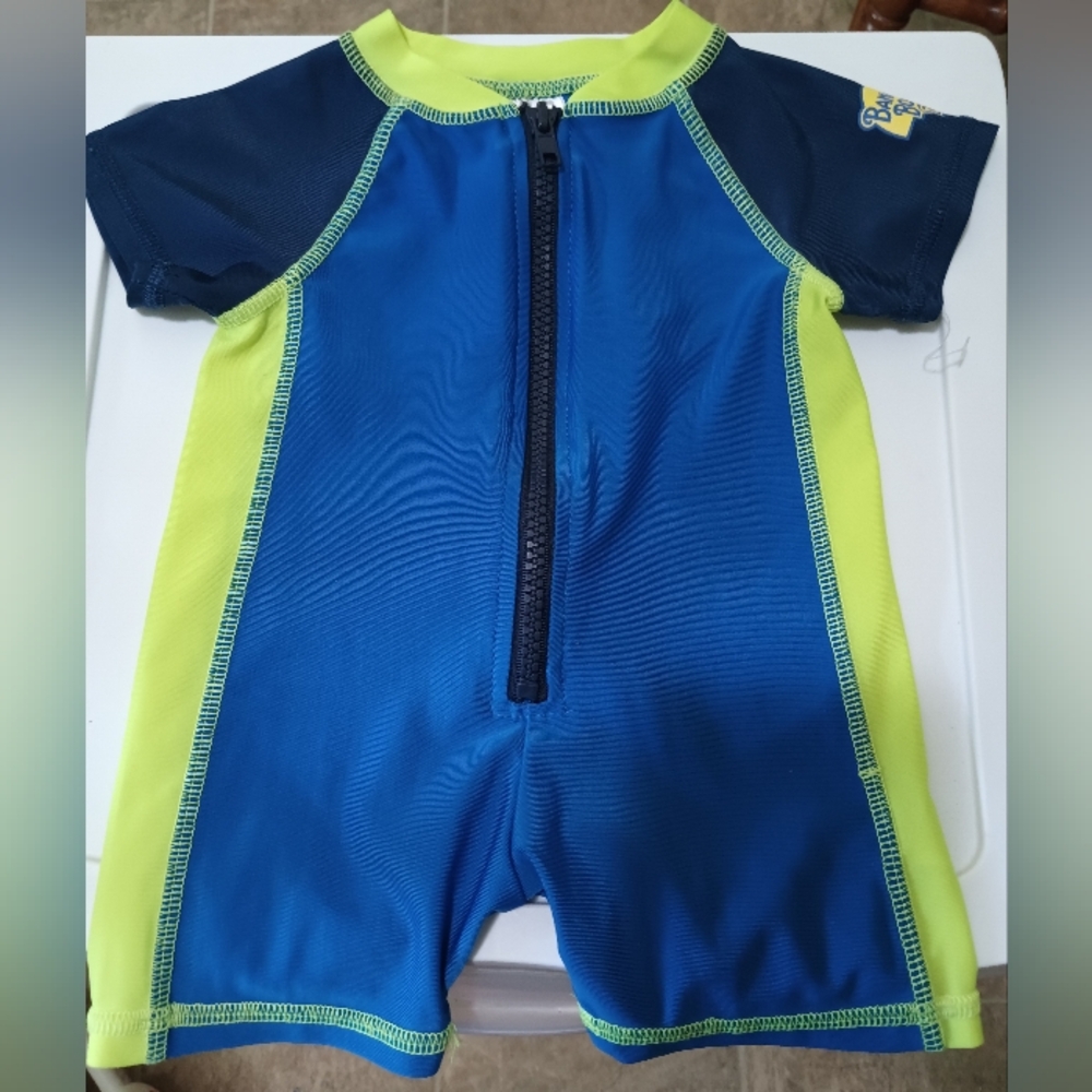 NWOT Banana Boat Baby Boys Swimsuit Rash Guard Size 3-6 M